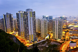 城市夜景高楼灯火辉煌