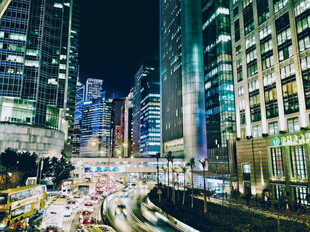 繁华都市夜景车流