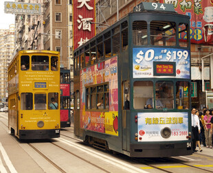 香港街头的双层有轨电车