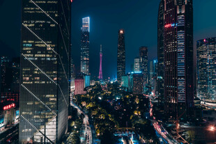 繁华都市夜景俯瞰
