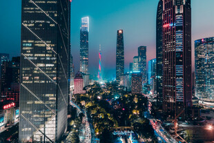 繁华都市夜景俯瞰