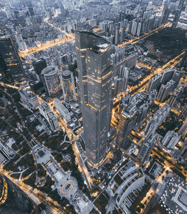 繁华都市夜景俯瞰