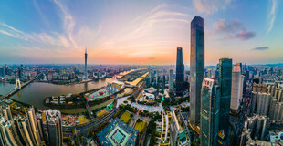 繁华都市天际线俯瞰图