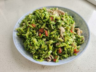 槐花炒肉丝