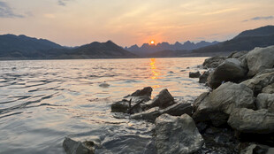 万峰湖日出日落夕阳