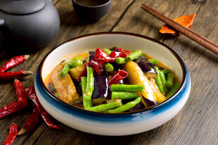 家常豆角茄子煲