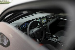 汽车驾驶舱内饰特写