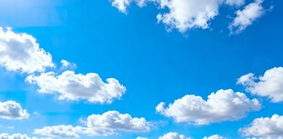 晴朗蓝天与白云