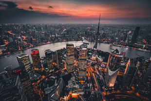 上海城市璀璨夜景俯瞰
