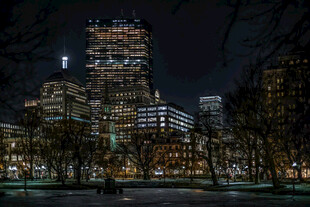 城市璀璨夜景图