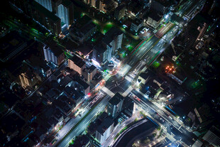 繁华都市夜景俯瞰