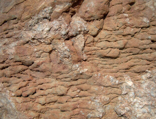 古老斑驳的土砖墙纹理