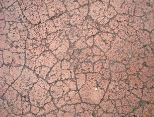干裂的红褐色地面纹理