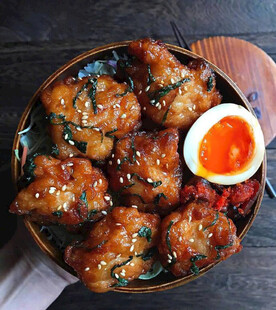 日式照烧鸡肉饭配溏心蛋