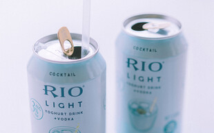 两罐RIO鸡尾酒