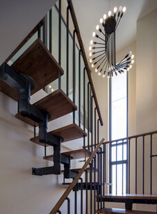 现代风格室内旋转楼梯设计