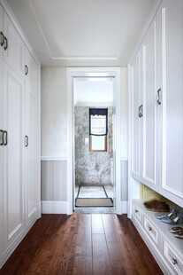 简约白色系明亮家居过道