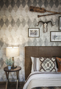 复古风卧室温馨装饰一角