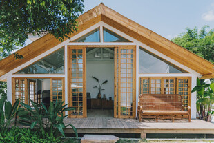 木质阳光小屋