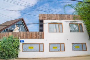 现代风格两层住宅外观