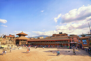 拉萨大昭寺广场风光