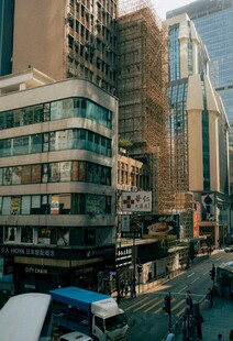 城市繁华街道景象