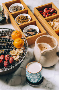 中式精致茶点与烧烤组合