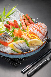 刺身拼盘