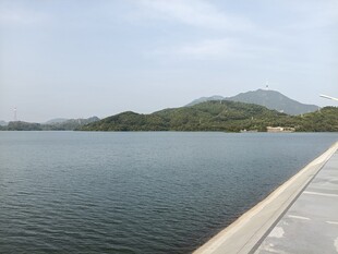 湖畔步道