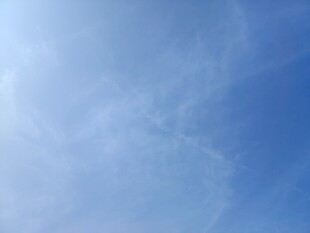 晴朗蓝天