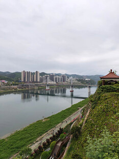 江边美景