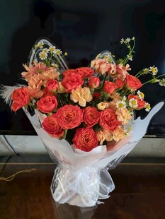 多彩鲜花花束