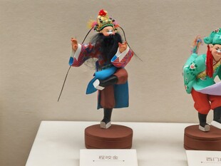 传统木偶戏人物造型展示
