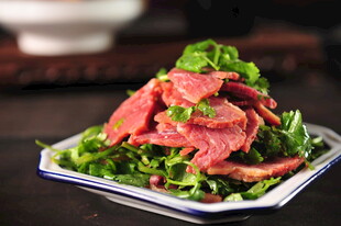 凉拌香牛肉