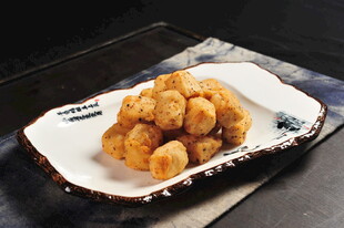 美味油炸小肉丸