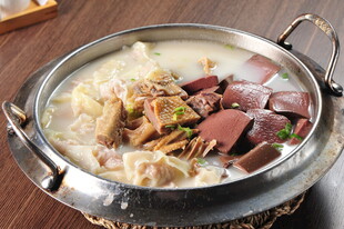 美味营养的老鸭馄饨汤