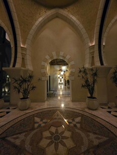 豪华宫殿式大厅内部景观