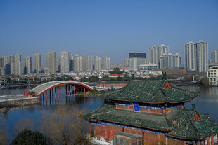 开封金明池城市湖畔的文化地标