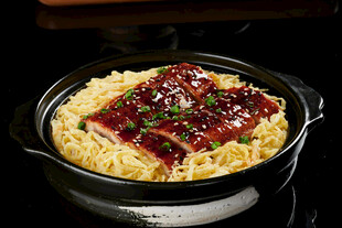美味鳗鱼煲