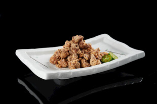 精致盘中美味肉块