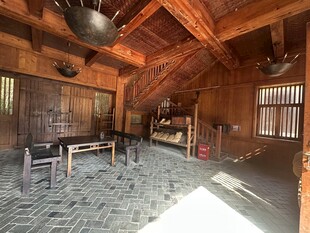 复古阁楼室内温馨场景