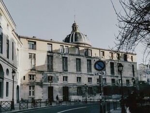 欧式风格宏伟建筑外观