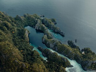 海岛风光蓝水绿岛迷人景致
