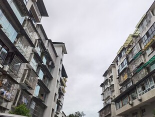 老旧居民楼景象