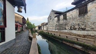 周庄古巷小河美景