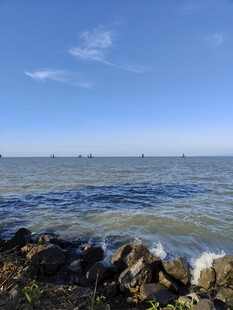 海面礁石