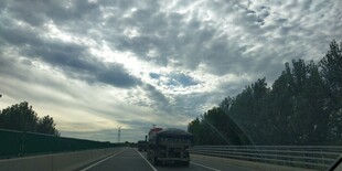 公路行车风景