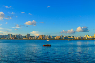 海滨城市风光