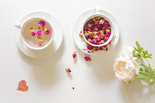 玫瑰花茶饮