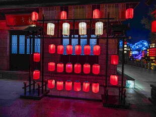 中式红灯笼装饰夜景